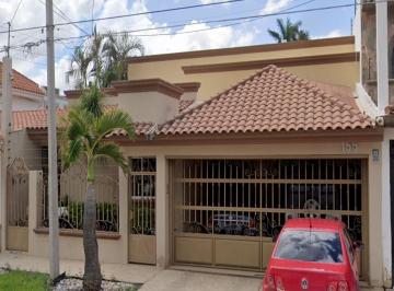 Casa de 5 habitaciones, Ahome · Venta de Casa en Los Mochis, Fuente de Zeus 155, Col: Las Fuentes, Sinaloa
