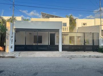 1 · Casa en Renta en Montebello Mérida Yucatán