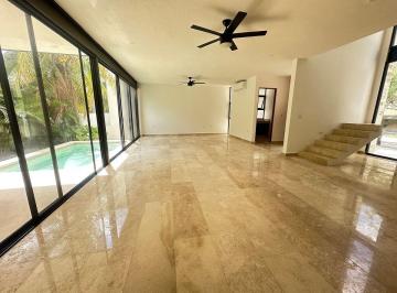 00b9288f0e3d5b754ba5c646ee9846d2ca8b3ced64a4448f64d876551bb8d8bd · Casa en Renta en El Yucatan Country Club, Privada Kutz. Mérida, Yucatán