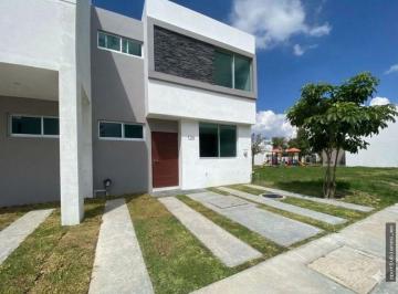 Casa en condominio de 3 habitaciones, Zapopan · Casa 126 en Renta en Tesistán Country Residencial