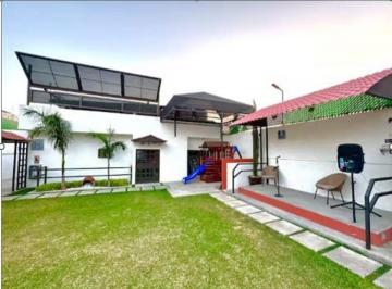 Casa de 3 habitaciones, Cuautla · Casa con 546 m² Superficie de Terreno y 3 Recámaras en Venta, Año de Juárez