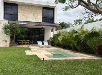 Casa en condominio de 4 habitaciones Venta MN 6,300,000 · Casa en Venta en Privada