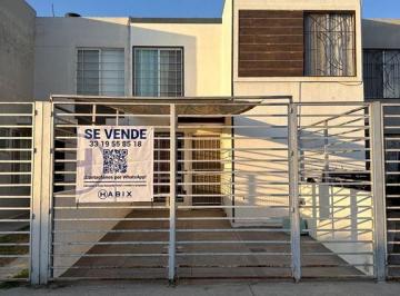 Casa · 70m² · 3 Recámaras · 1 Estacionamiento · Casa en Venta en Fraccionamiento La Arboleda