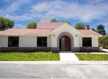 Casa · 223m² · 3 Recámaras · 6 Estacionamientos · Residencial La Jolla