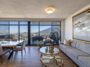 Casa · 475m² · 3 Recámaras · 2 Estacionamientos · Casa - del Valle Oriente