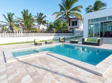 Casa de 4 habitaciones, Progreso · Espectacular Residencia Frente Al Mar, Chicxulub Puerto en La Costa Yucateca.