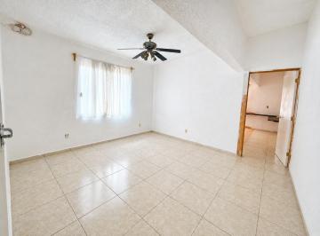 Casa de 4 habitaciones, Cuernavaca · Departamento en Segundo Piso en Ocotepec