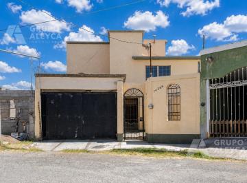 Casa · 207m² · 3 Recámaras · 1 Estacionamiento · Casa en Paseos de Chihuahua en Cerrada