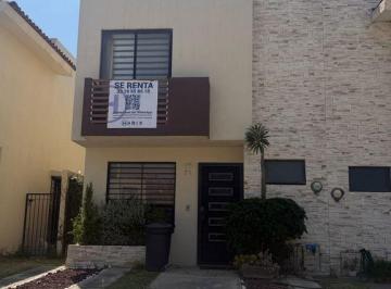Casa · 90m² · 3 Recámaras · 2 Estacionamientos · Casa en Venta