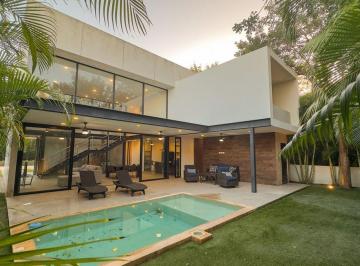 01ba33c69ca186ddd5d4c430329b35659ede02cde663441f1a7008537bce3c30 · Hermosa Residencia en Venta en Privada Oasis Ycc