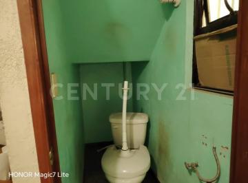 Casa · 215m² · 5 Recámaras · 2 Estacionamientos · Casa en Venta con Local Comercial Chimalhuacan Edomex