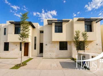 Casa en condominio de 3 habitaciones, El Marqués · Casa en Renta, en Zibata