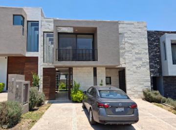 Casa en condominio de 3 habitaciones, Querétaro · Casa en Venta en El Corazon de Altozano Queretaro