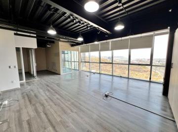 Oficina , Querétaro · Oficina de 85 m², 2 Privados, A/c, Blackouts, Gabinetes, Coffee Station, Luminarias. Amenidades Wtc