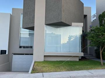 Fachada · Residencia Para Disfrutar Vida Familiar Premium en Juriquilla
