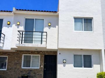 Casa de 3 habitaciones, Zapopan · Casa Renta Cerca Real Center Coto La Stravagante Seguridad 24h 3 Recamaras 1 Planta Baja Areas Verde