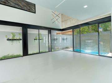Casa · 310m² · 3 Recámaras · 3 Estacionamientos · Casa en Venta en Residencial Vía Cumbres de 3 Recamaras