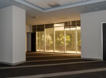 Oficina , San Pedro Garza García · Oficinas en Renta de 338, 517 y 299 m² en Torre Aurum Lazaro Cardenas