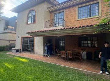Casa de 3 habitaciones, Zapopan · Valle Real Casa en Venta