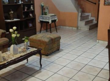 Casa de 3 habitaciones, León · Casa en Venta de Oportunidad en Jardines de Oriente