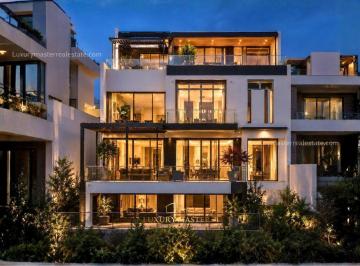 Casa · 553m² · 3 Recámaras · 3 Estacionamientos · Casa en Venta en Puerta Las Lomas