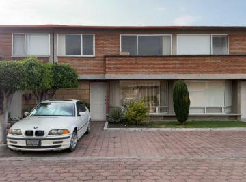 Casa de 3 habitaciones, Corregidora · Se Renta Casa en Privada con Amplios Espacios Muy Centrica