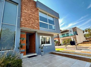 Casa en condominio de 4 habitaciones, Tlajomulco de Zúñiga · Vendo en Casa Fuerte Lopez Mateos Sur 4 Recamaras