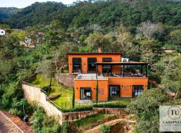 Casa · 300m² · 3 Recámaras · 2 Estacionamientos · Cabaña Tau San Sebastian del Oeste