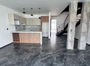 Casa de 2 habitaciones, Yauhquemecan · Espectacular Casa Nueva con Roof Garden, 3 Recámaras y 2 Estacionamientos en Yauhquemehcan