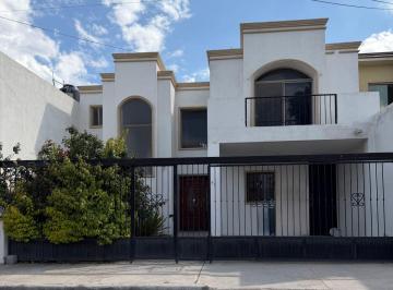Casa de 3 habitaciones, Saltillo · Casa en Renta en Rincón de Sayavedra