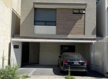 Casa · 186m² · 3 Recámaras · 2 Estacionamientos · Casa en Renta en Cerradas del Parque