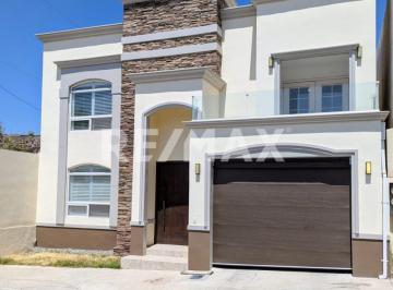 Casa · 250m² · 4 Recámaras · 3 Estacionamientos · Casa en Venta Verona Residencial Santa Fe Tijuana Bc - (4)