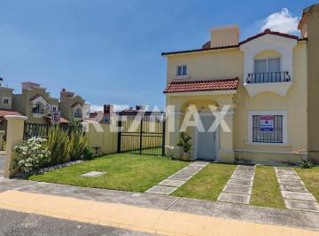 Casa en condominio · 111m² · 3 Recámaras · 2 Estacionamientos · Casa en Venta, Fraccionamiento Urbi Hacienda Lomas, Calimaya, Estado de México - (4)