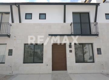Casa en condominio · 154m² · 3 Recámaras · 2 Estacionamientos · Casa en Renta Torre de Piedra Gran Reserva - (4)