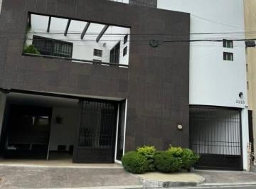 Casa de 3 habitaciones, Monterrey · Amplia Casa en Venta en Cumbres Segundo Sector