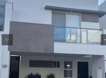 Casa de 3 habitaciones, García · Casa en Venta Cumbres Britania