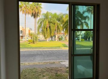 Casa en condominio de 3 habitaciones, Tlajomulco de Zúñiga · Casa Nva Galicia Frente a Parque, Trato Directo