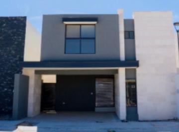 Casa · 270m² · 4 Recámaras · 2 Estacionamientos · Casa en Venta
