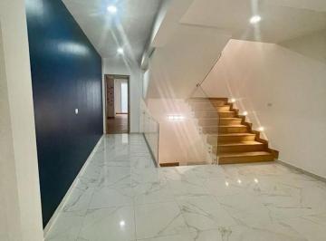 Casa de 3 habitaciones, Huixquilucan · Renta o Venta de Casa con Alberca, en Bosque Real, Huixquilucan, Edo de Mex.