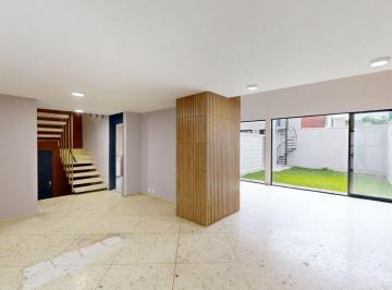 Oficina · 222m² · 3 Recámaras · 3 Estacionamientos · Casa de Uso Comercial en Renta Jardines del Moral, León, Gto