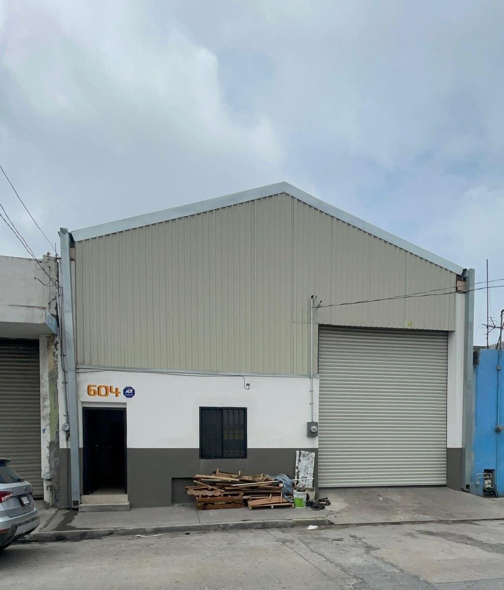 Commercial Warehouse for Rent in Monterrey, N.L.