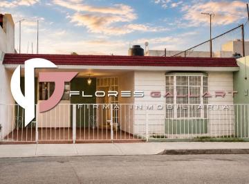 Casa · 178m² · 3 Recámaras · 2 Estacionamientos · Casa en Venta de Una Planta en Fracc. del Valle Al Poniente de La Ciudad de Aguascalientes