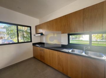 Casa · 213m² · 3 Recámaras · 2 Estacionamientos · Casa en Venta - Esquina Residencial Arbolada