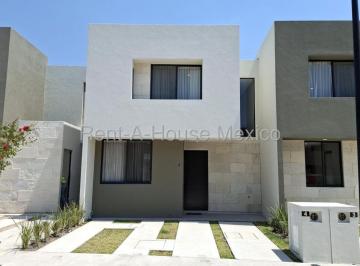 Casa de 2 habitaciones Venta MN 2,990,000 · Zibatá - Casa en Venta 2 Recámaras + Sala Tv + Patio