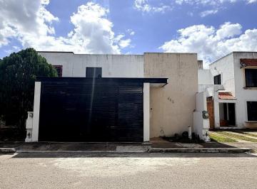 d5f517186fe90bda7113e2875bfd3e0e7aea7c687df81a1a6dfb218d3446c0d4 · Casa en Venta con Piscina en Gran Santa Fe Norte Merida