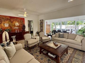 7c4ffc0369823a9f0ad81852fe0da0e72f49579b803dea95a508bd7f1e3c250c · Precio de Oportunidad! Casa en Venta de Una Sola Planta en Yucatán Country Club