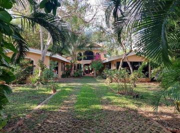 4b677a05842d6f4b830b3125f3c74d792e16c3fc176b74d6e9472ef9d991558c · Venta de Casa Para Remodelar Dentro del Club de Golf La Ceiba