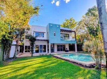 627879351dbd2546ce57b7b2718f707bbaac62b6ec9c55ee9db100c048b76f4e · Hermosa Residencia en Venta Dentro del Club de Golf La Ceiba, Yucatán