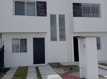 Casa en condominio de 2 habitaciones, Querétaro · Fraccionamiento Mision del Parque
