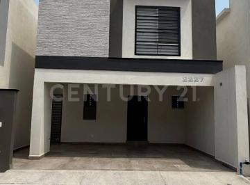 Casa · 149m² · 3 Recámaras · 2 Estacionamientos · Casa en Renta en Constanza Residencial, Guadalupe Nl